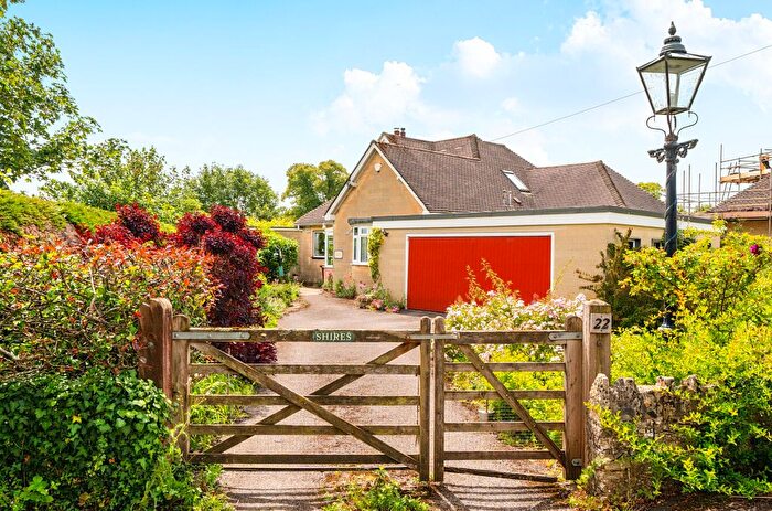 4 Bedroom Bungalow For Sale In Styles Avenue, Frome, Somerset, BA11