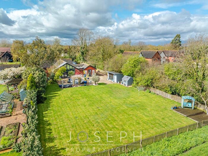 4 Bedroom Detached Bungalow For Sale In Eye Road, Kenton, IP14