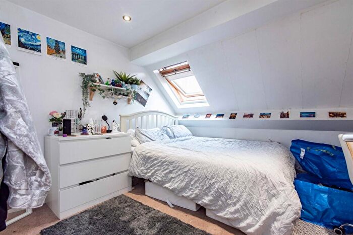 1 Bedroom Semi-Detached House To Rent In Rolleston Drive, NG7