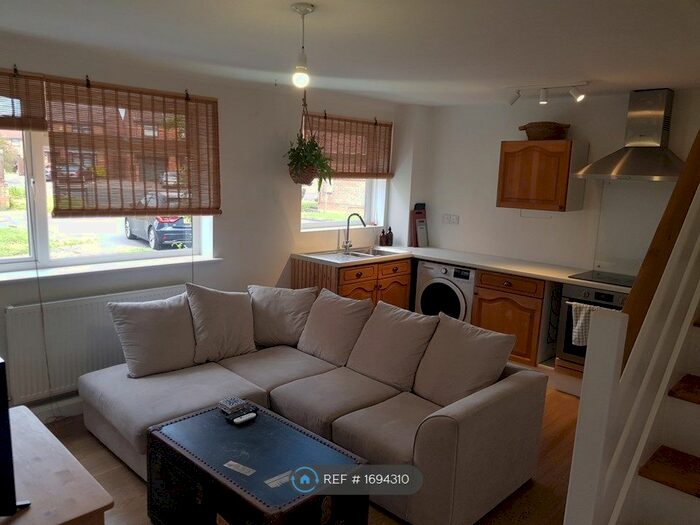 1 Bedroom End Of Terrace House To Rent In Hudson Court, Totton, SO40