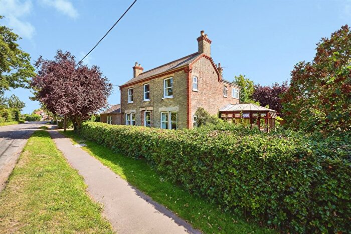 4 Bedroom Detached House For Sale In Church Road, Emneth, Wisbech, PE14