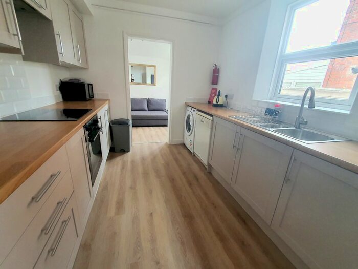 5 Bedroom Terraced House To Rent In Pinhoe Road, Exeter, EX4