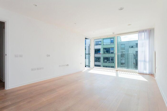 2 Bedroom Apartment To Rent In Hertford Road, Hertford Road, N1