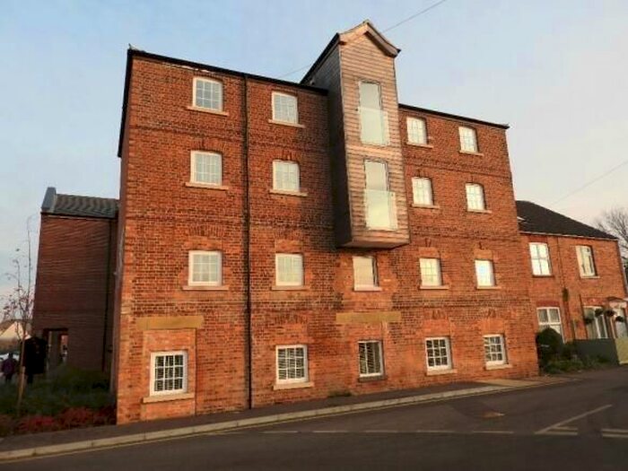 2 Bedroom Flat To Rent In Wherrys Lane, Bourne, PE10