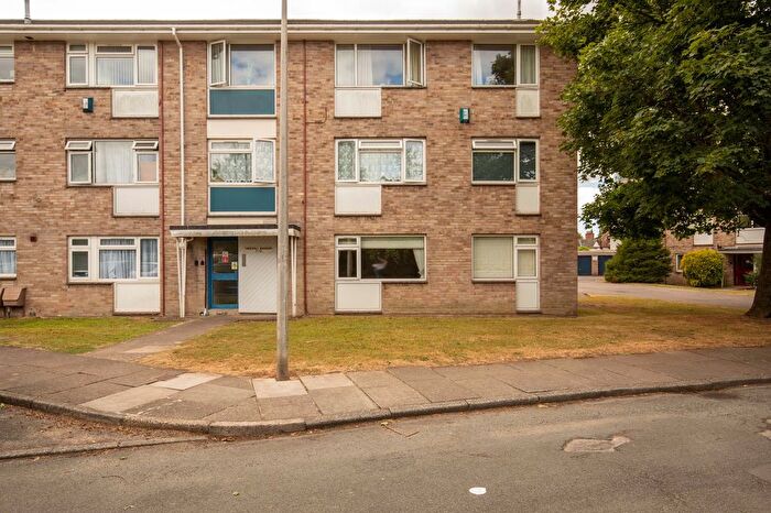 2 Bedroom Flat For Sale In Park Lane, Whitchurch, CF14