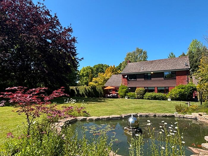 4 Bedroom Detached House For Sale In Westerly Grange, Wimborne, BH21