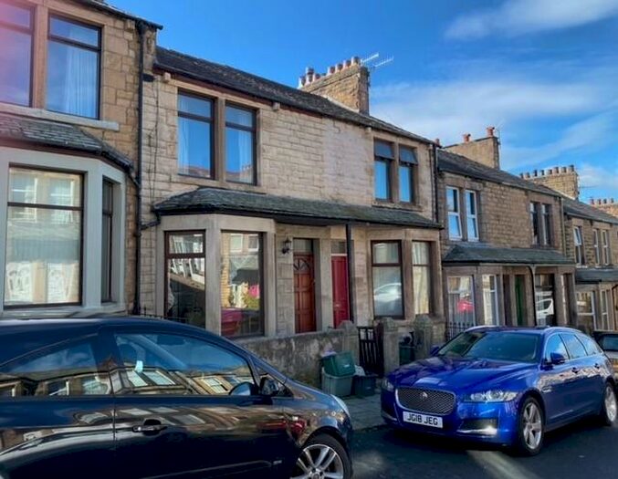 3 Bedroom House To Rent In Balmoral Road, Lancaster, LA1