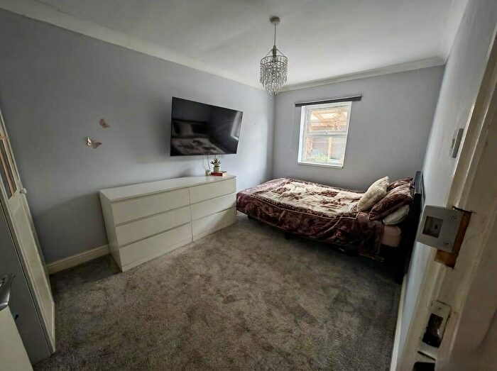 2 Bedroom Flat To Rent In Portswood Road, Southampton, SO17