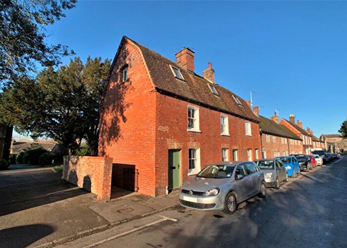 2 Bedroom Terraced House To Rent In Priory Road, Wantage, OX12