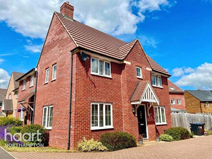 3 Bedroom Semi-Detached House To Rent In Elder Drive, Northampton, NN6
