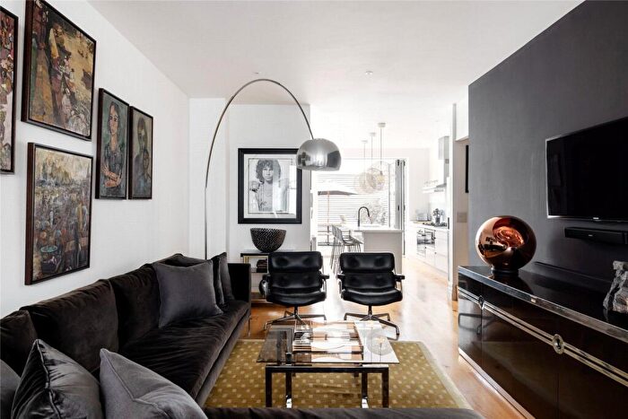 5 Bedroom End Of Terrace House To Rent In Letchford Gardens, Kensal Green, London, NW10