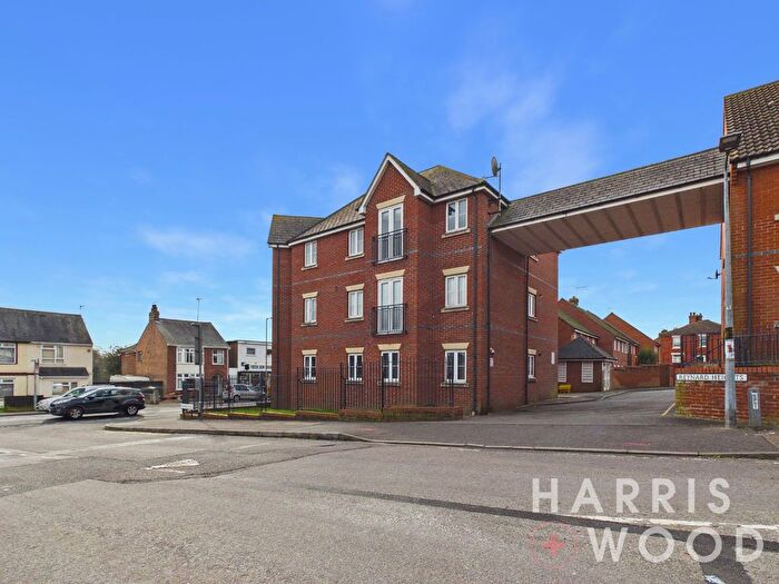 2 Bedroom Flat For Sale In Reynard Heights, Goring Road, Colchester, Essex, CO4