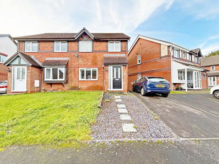 3 Bedroom Semi-Detached House For Sale In Llwyn Onn, Tyla Garw, Pontyclun, Rhondda Cynon Taff., CF72