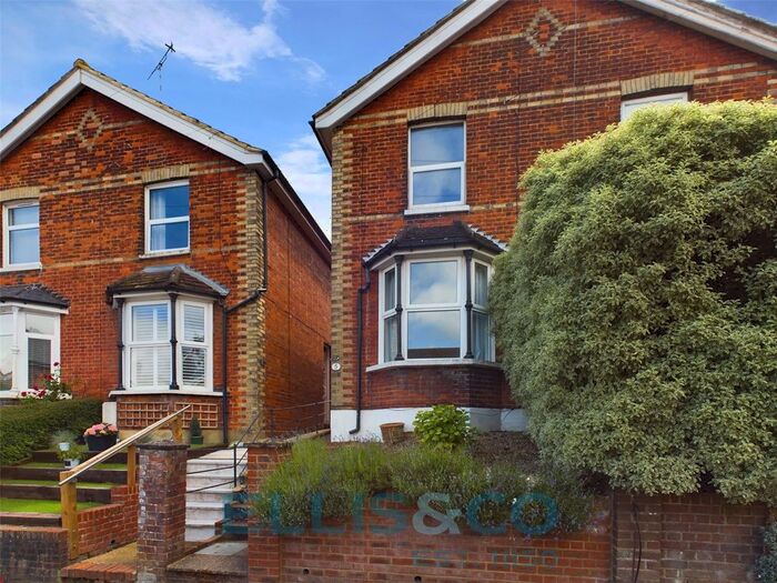 2 Bedroom Semi-Detached House To Rent In Judd Road, Tonbridge, Kent, TN9