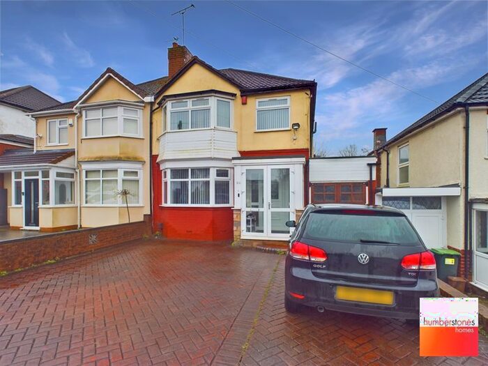 3 Bedroom Semi-Detached House To Rent In Perry Hill Road, Oldbury, B68