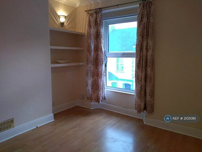 2 Bedroom Flat To Rent In Wake Street, Plymouth, PL4