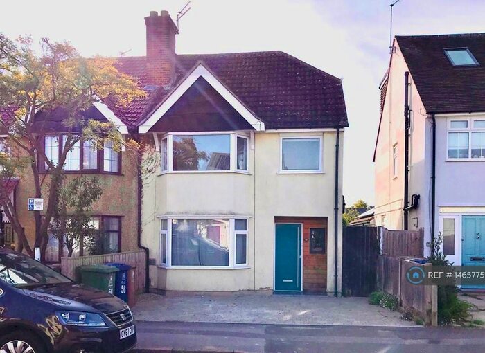 3 Bedroom Semi-Detached House To Rent In Kennett Road, Oxford, OX3