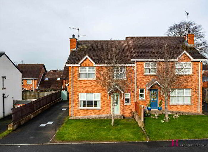 4 Bedroom Semi-Detached House For Sale In Headington Avenue, Craigavon, BT66