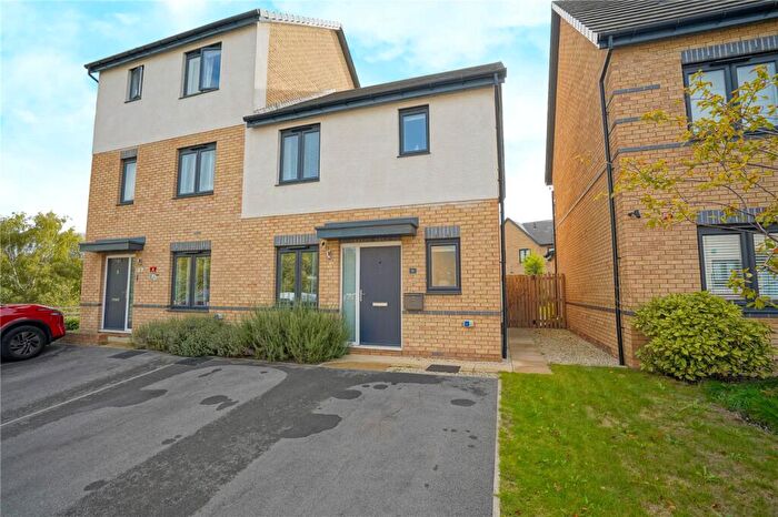 3 Bedroom Semi-Detached House For Sale In Redstart Drive, Waverley, Rotherham, South Yorkshire, S60