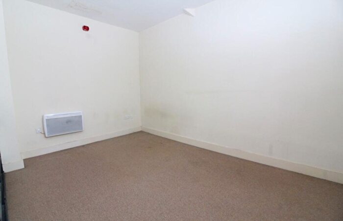 1 Bedroom Flat For Sale In Flat The Old School Rooms, Great Moor Street, Bolton, Lancashire, BL1 - Photo 5