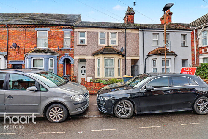 3 Bedroom Terraced House To Rent In Hurst Grove, Bedford, MK40