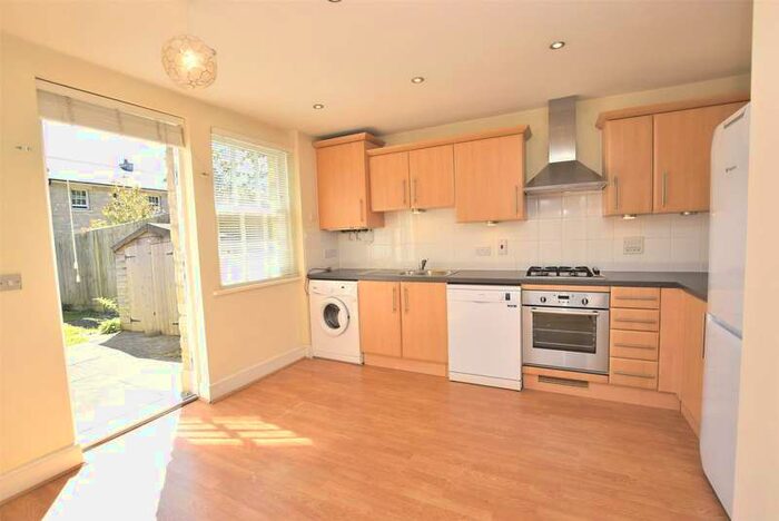 2 Bedroom End Of Terrace House To Rent In Kempthorne Lane, Bath, Somerset, BA2