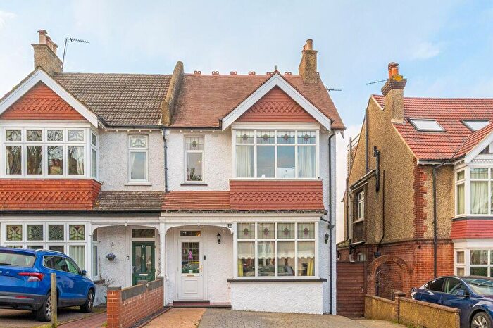 4 Bedroom Semi-Detached House For Sale In Mayfield Road, Sanderstead, South Croydon, CR2