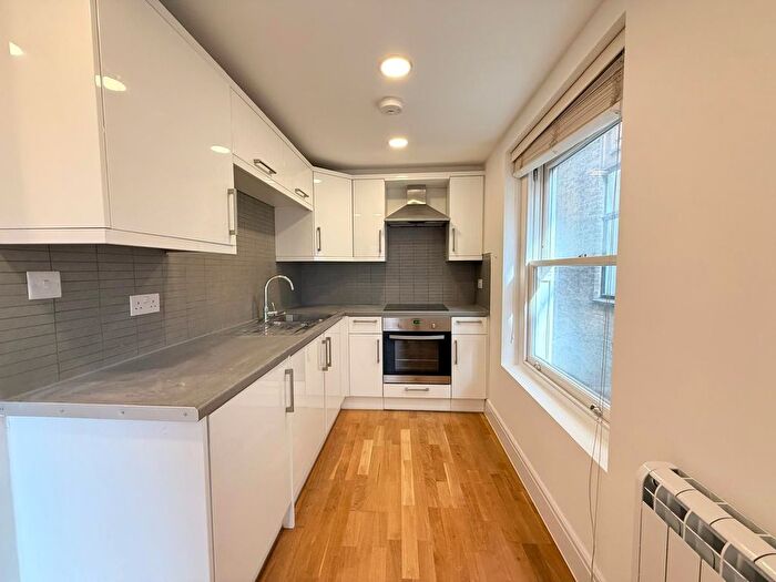 1 Bedroom Flat To Rent In Fleet Street, London, EC4Y