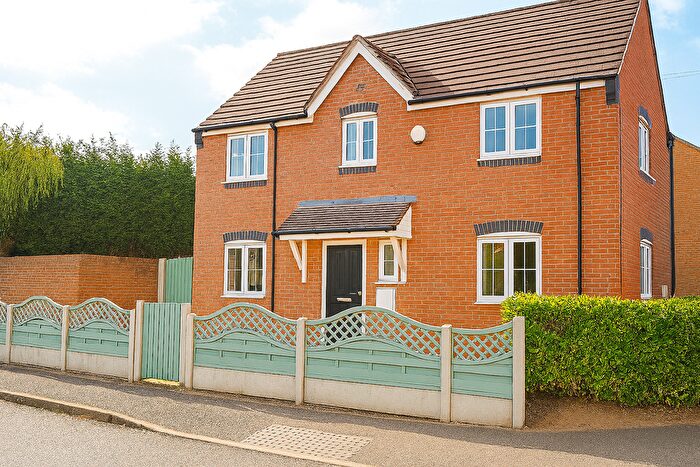 3 Bedroom Detached House For Sale In Randall Close, Kingswinford, DY6