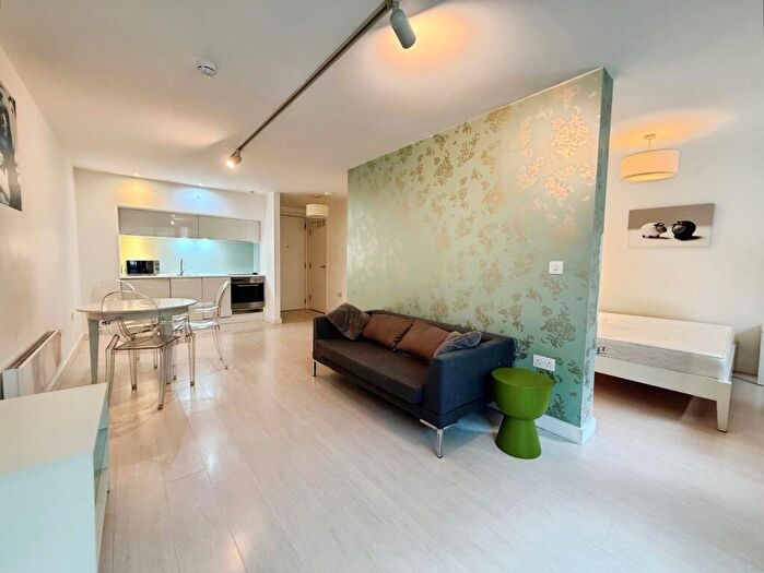 1 Bedroom Flat To Rent In Manor Mills, Ingram Street, Leeds, West Yorkshire, LS11