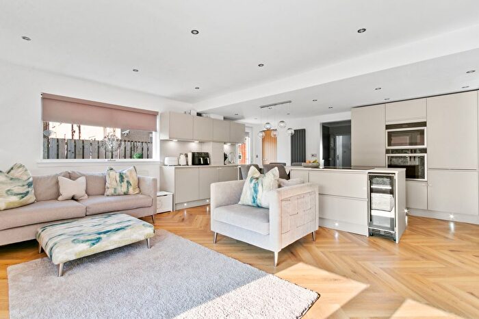 2 Bedroom End Terrace House For Sale In Seaton Terrace, Hamilton, South Lanarkshire, ML3