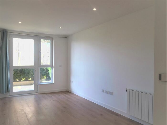 1 Bedroom Flat To Rent In Ottley Drive, Kidbrook Village, London, SE3