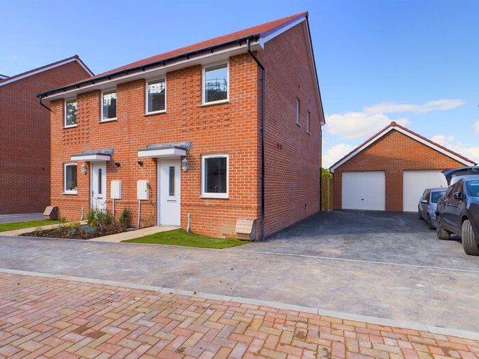 2 Bedroom Semi-Detached House To Rent In Blackmoor Drive, Basingstoke RG24