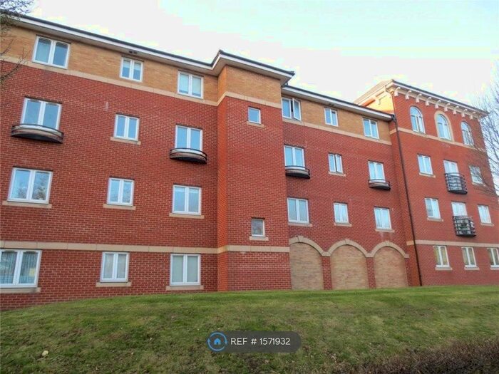 2 Bedroom Flat To Rent In Saltash Road, Swindon, SN2