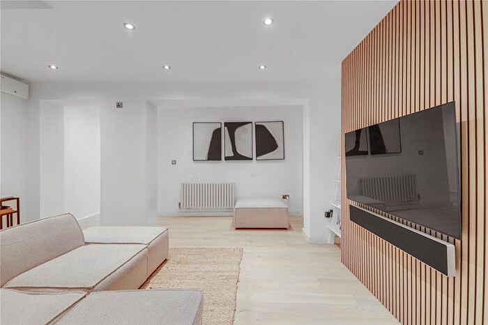 2 Bedroom Flat For Sale In Gloucester Place, Marylebone, London, NW1
