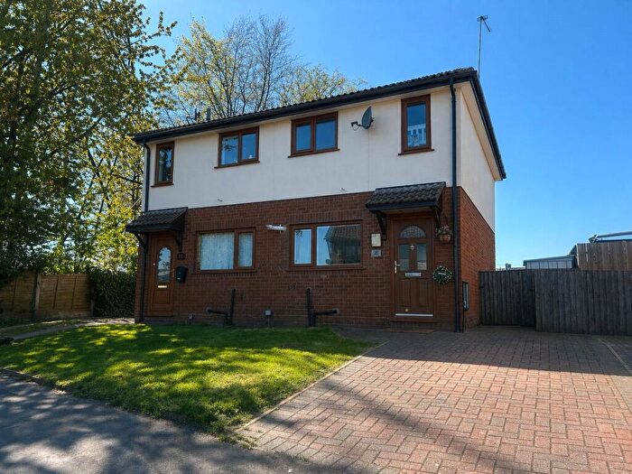 2 Bedroom Semi-Detached House For Sale In Ravenwood, Chadderton, Oldham, Greater Manchester, OL9