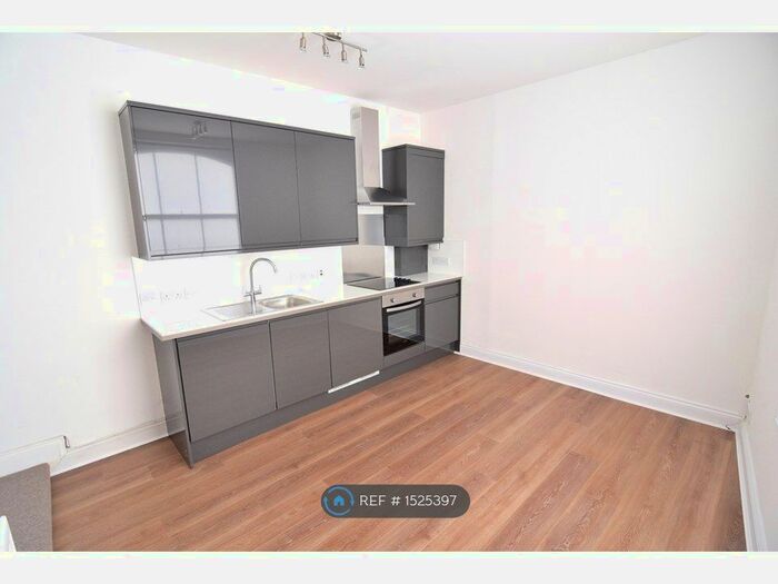 1 Bedroom Flat To Rent In Boundary Road, Hove, BN3