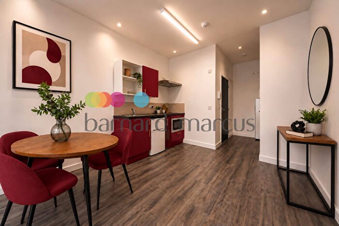 Apartment To Rent In Purley Way, Croydon, CR0