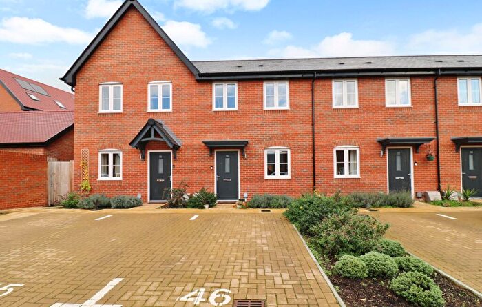 2 Bedroom Terraced House For Sale In Wallington Road, Curbridge, SO30