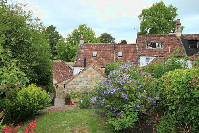 1 Bedroom Cottage To Rent In Market Street, Bradford-On-Avon, BA15