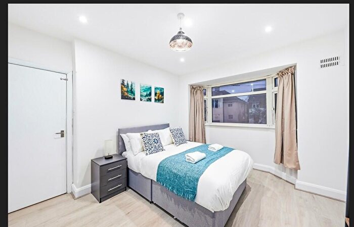 4 Bedroom Semi-Detached House To Rent In Berryhill, Eltham, Greenwich, SE9