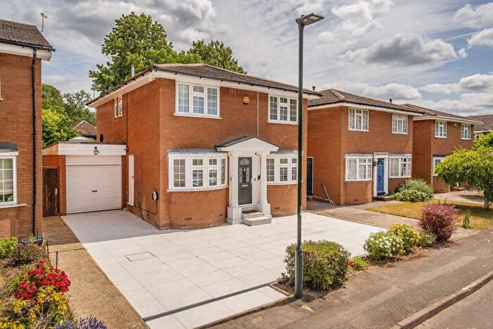 6 Bedroom Detached House To Rent In Springfield Avenue, Hampton, TW12