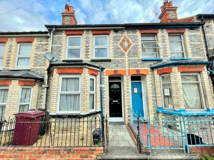 3 Bedroom Terraced House To Rent In Surrey Road, Reading, Berkshire, RG2