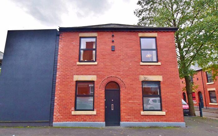2 Bedroom Detached House To Rent In Jubilee Street, Salford, M6