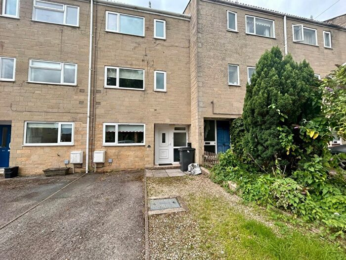 4 Bedroom Terraced House To Rent In Martin Close, Cirencester, Gloucestershire, GL7