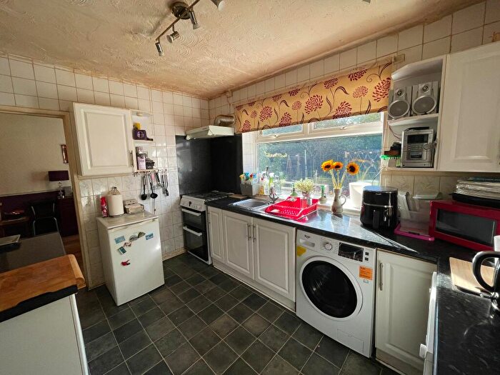 3 Bedroom End Of Terrace House For Sale In Lenham Walk, Manchester, M22