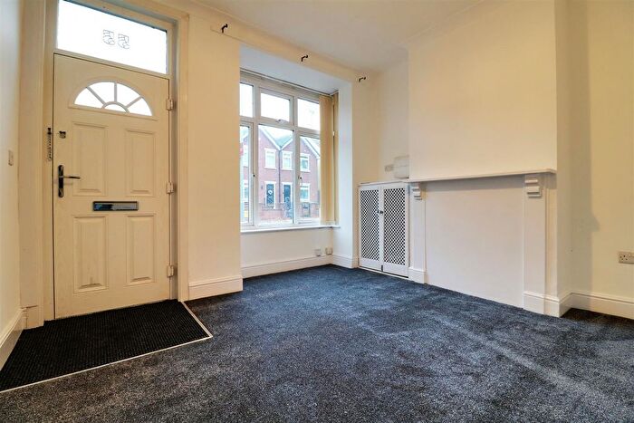 2 Bedroom End Of Terrace House To Rent In Blakenall Lane, Leamore, Walsall, WS3