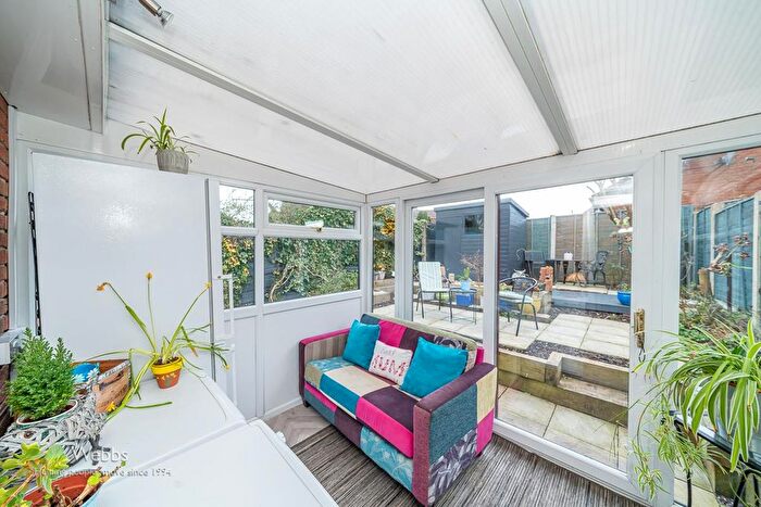 2 Bedroom Semi-Detached Bungalow For Sale In Deepwood Close, Rushall, Walsall, WS4