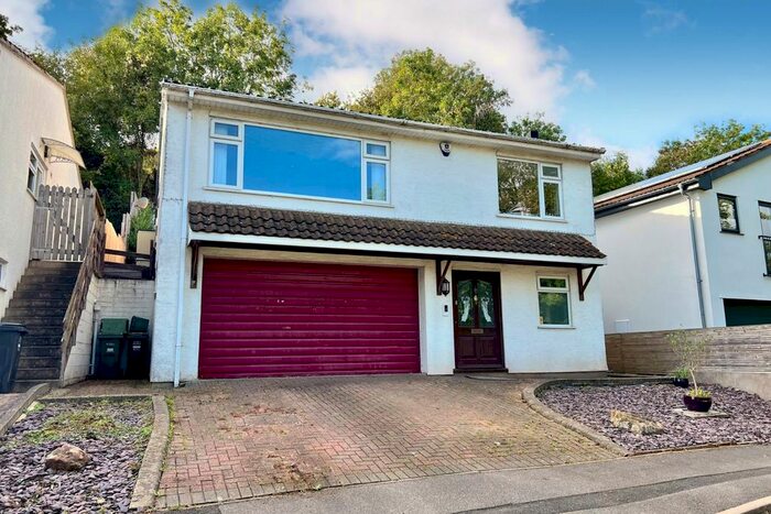 4 Bedroom Detached House For Sale In Hillside, Portbury, Bristol, BS20