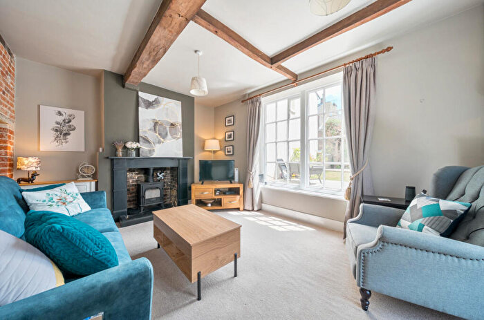 3 Bedroom Semi-Detached House For Sale In Parchment Street, Winchester, Hampshire, SO23